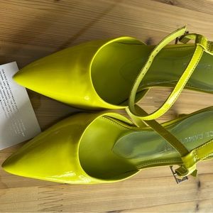 Vince Camuto Pointed Toe Chartreuse Pumps